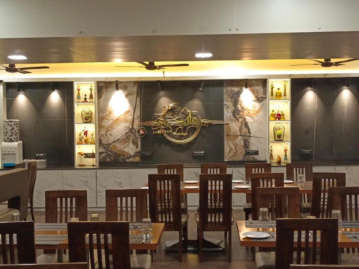 Hotel Sai Miracle Shirdi Buitenkant foto