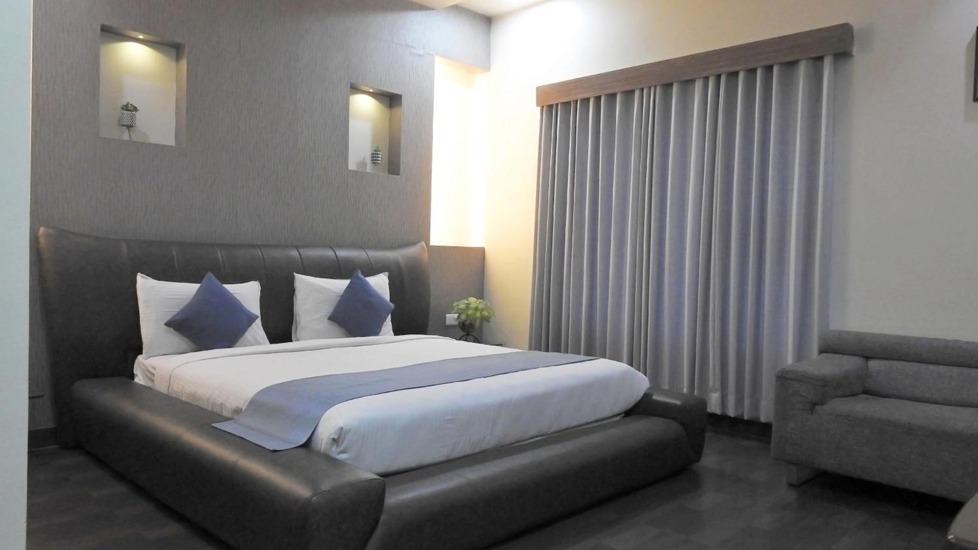 Hotel Sai Miracle Shirdi Buitenkant foto