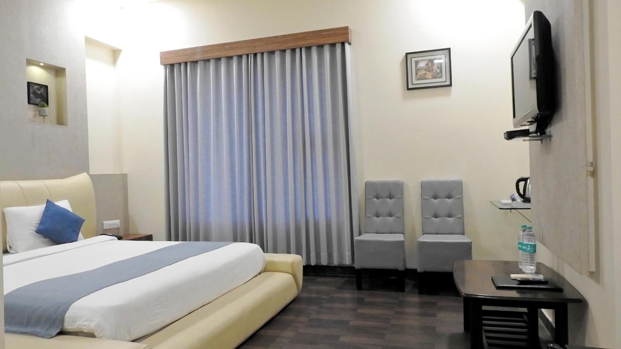 Hotel Sai Miracle Shirdi Buitenkant foto