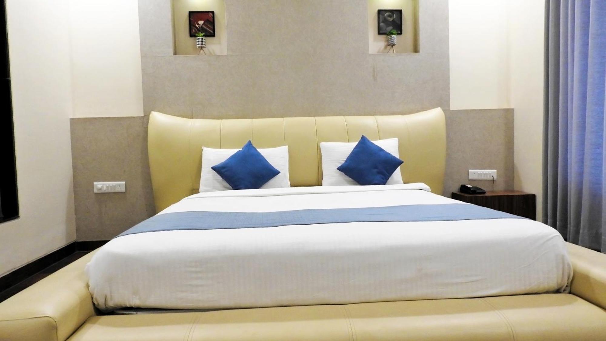 Hotel Sai Miracle Shirdi Buitenkant foto