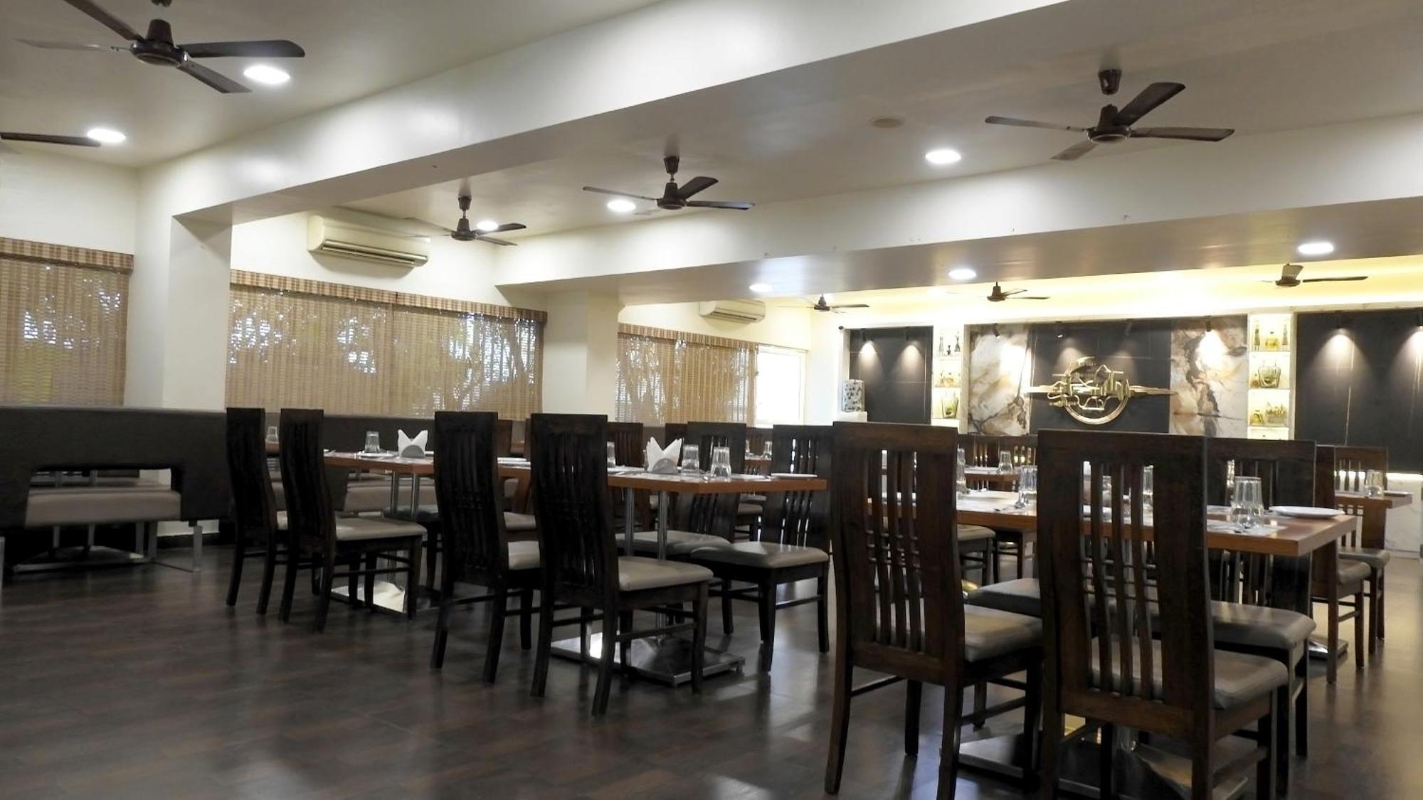 Hotel Sai Miracle Shirdi Buitenkant foto