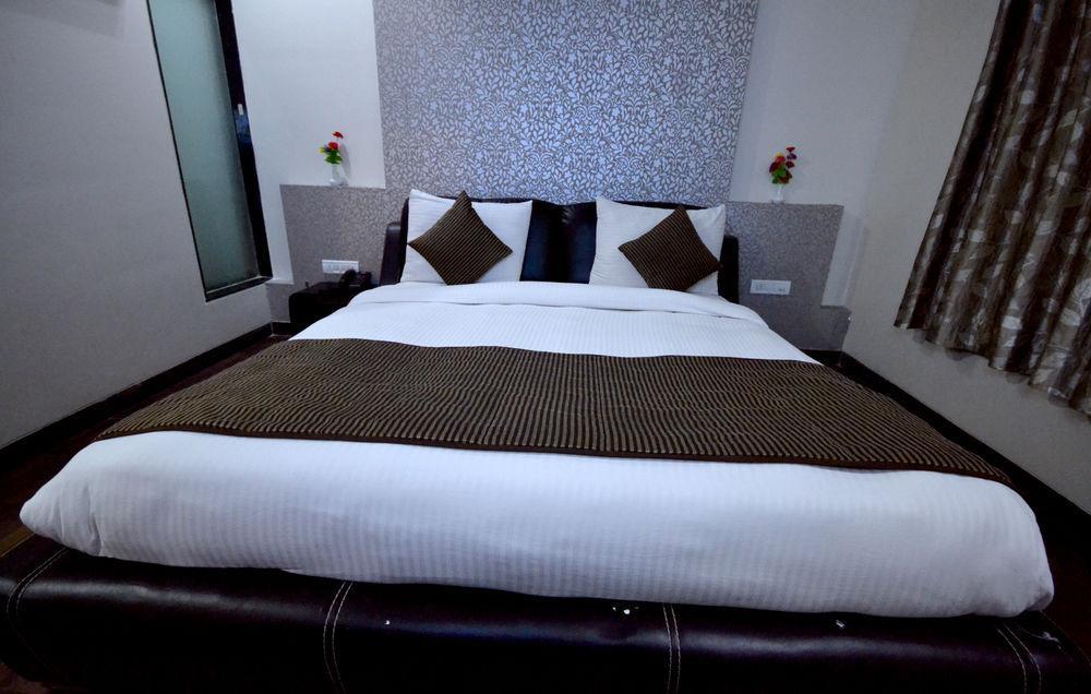 Hotel Sai Miracle Shirdi Buitenkant foto
