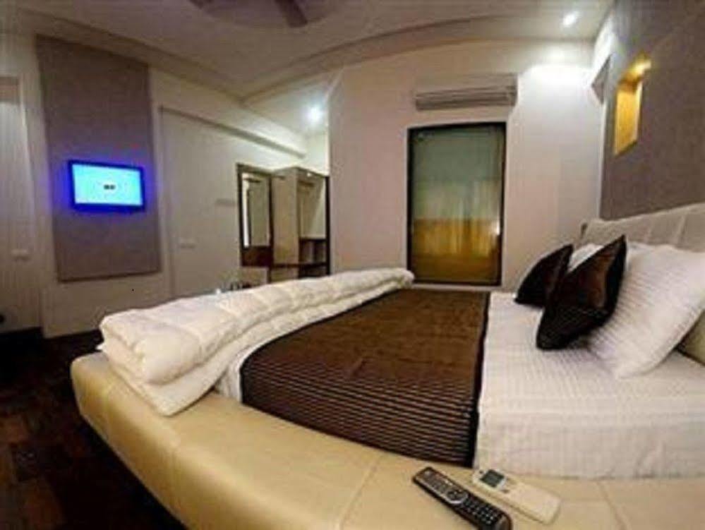 Hotel Sai Miracle Shirdi Buitenkant foto