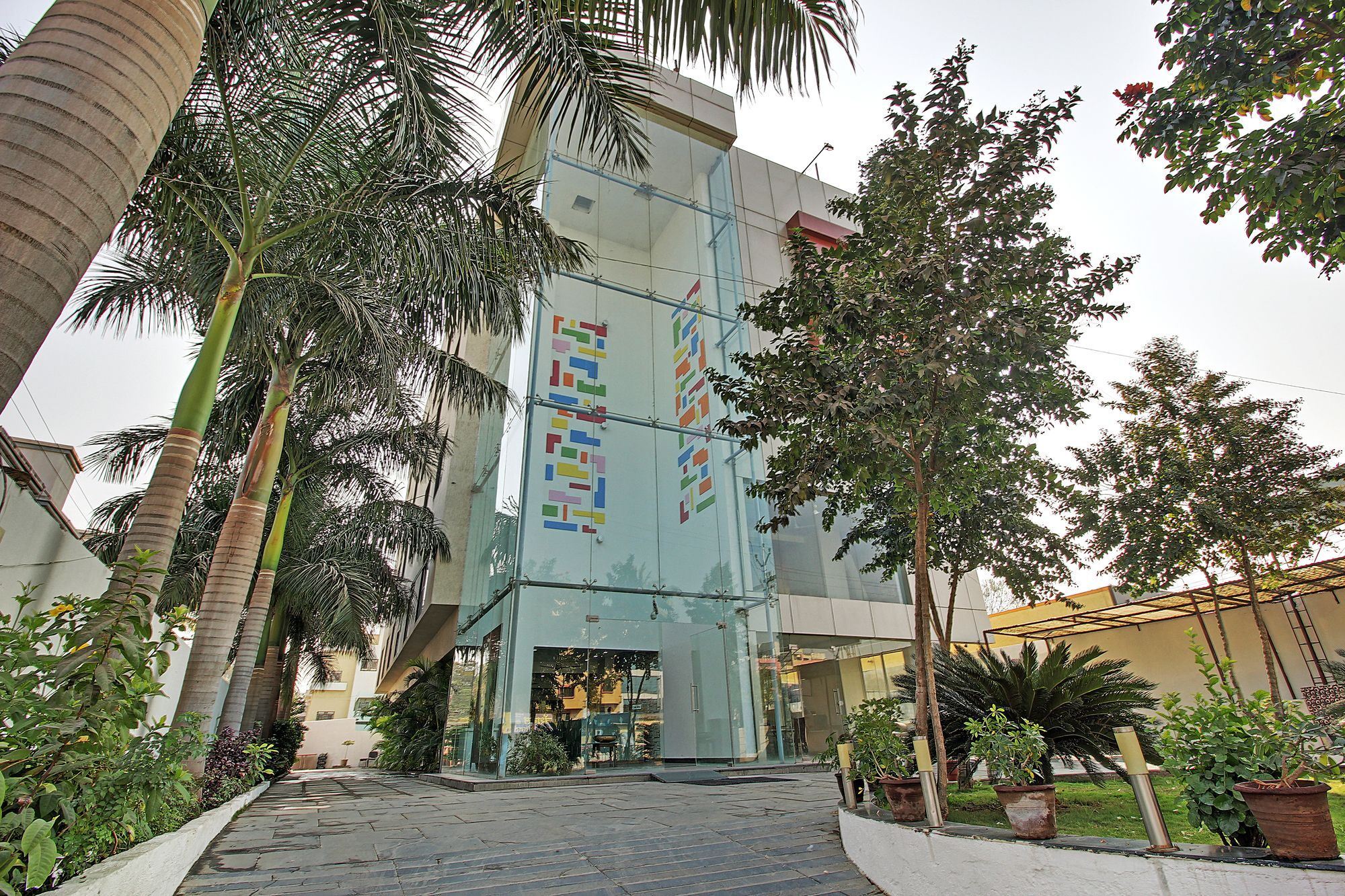 Hotel Sai Miracle Shirdi Buitenkant foto